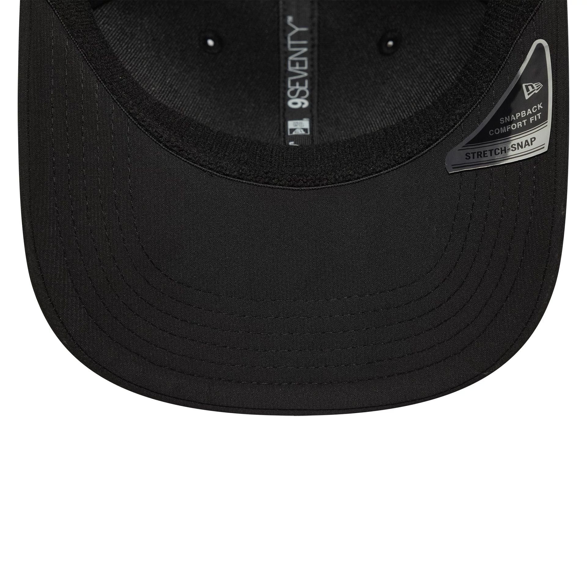 This is a Newcastle United FC Recycled Black 9SEVENTY Stretch Snap Adjustable Cap 4