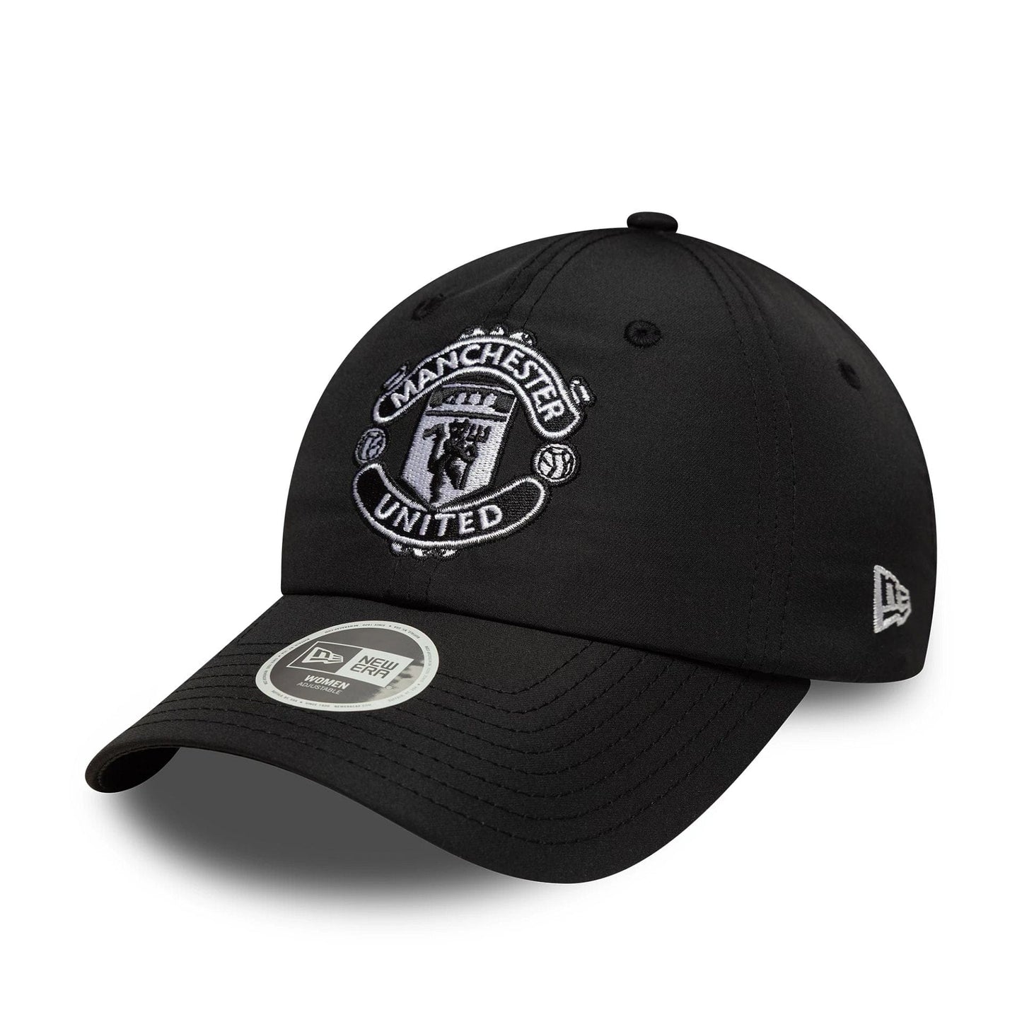 This is a Manchester United FC Womens Core Black Pony Tail Adjustable Cap 1