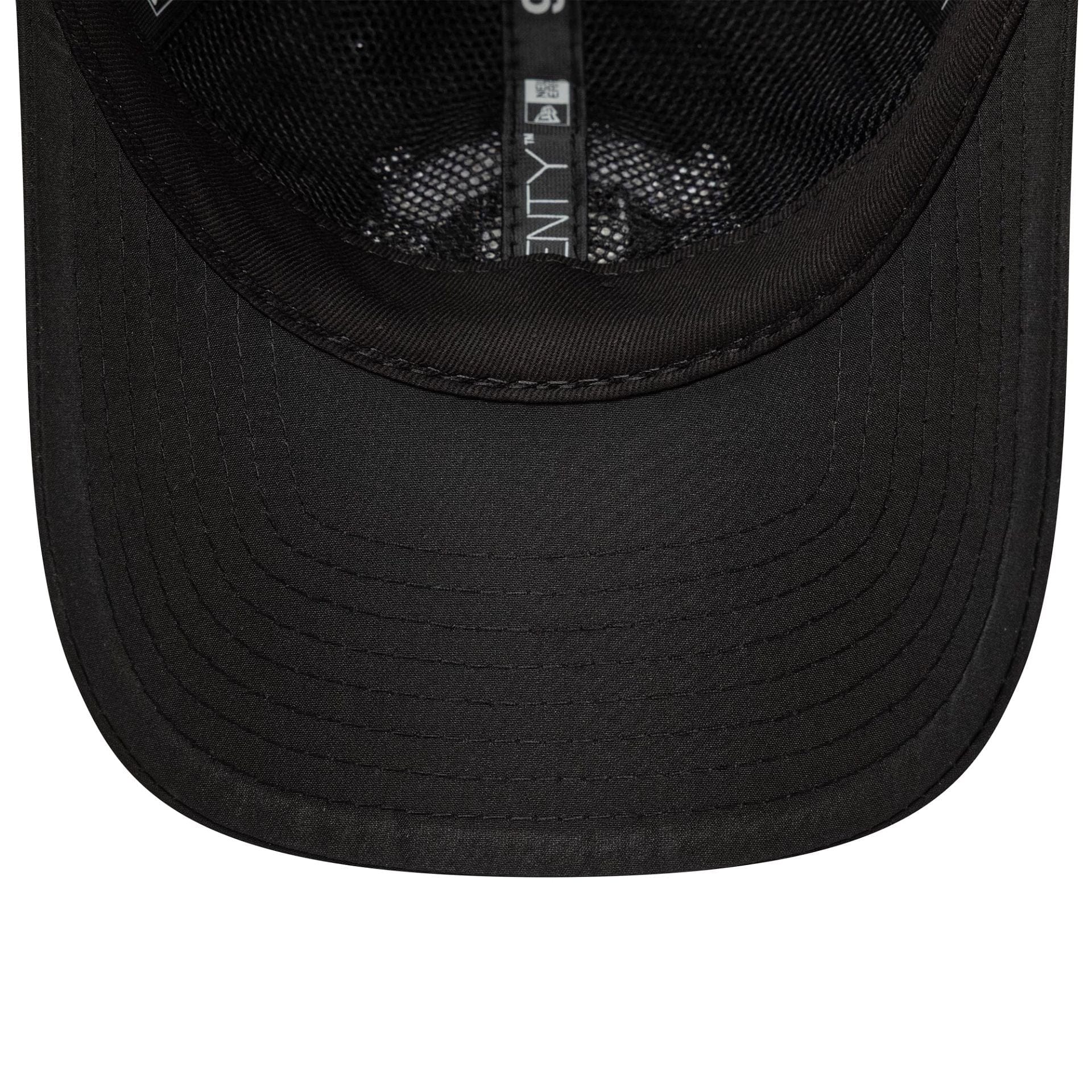 This is a Manchester United FC Womens Core Black Pony Tail Adjustable Cap 7