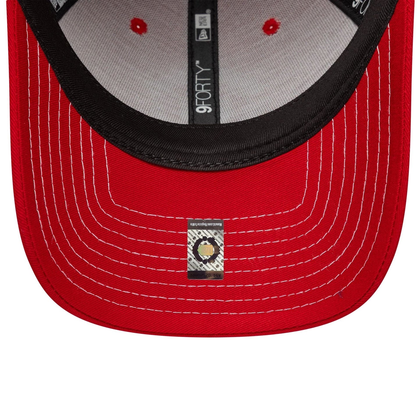This is a Manchester United FC Contrast Stitch Red 9FORTY Adjustable Cap 2