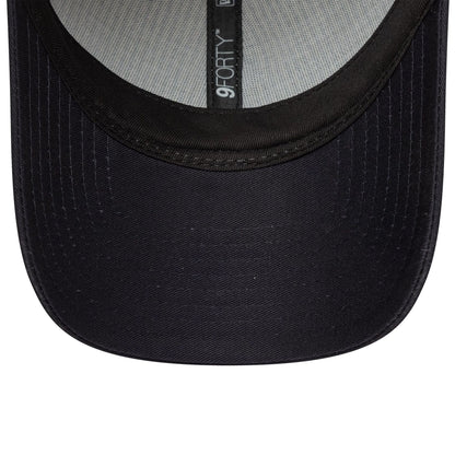 This is a Tottenham Hotspur FC Contrast Pinstripe Navy 9FORTY Adjustable Cap 5