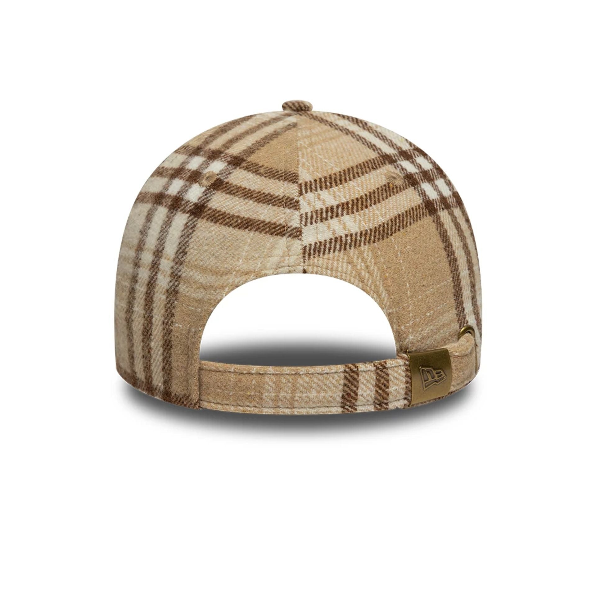 This is a New York Yankees Cord & Tweed Brown 9FORTY Adjustable Cap 6