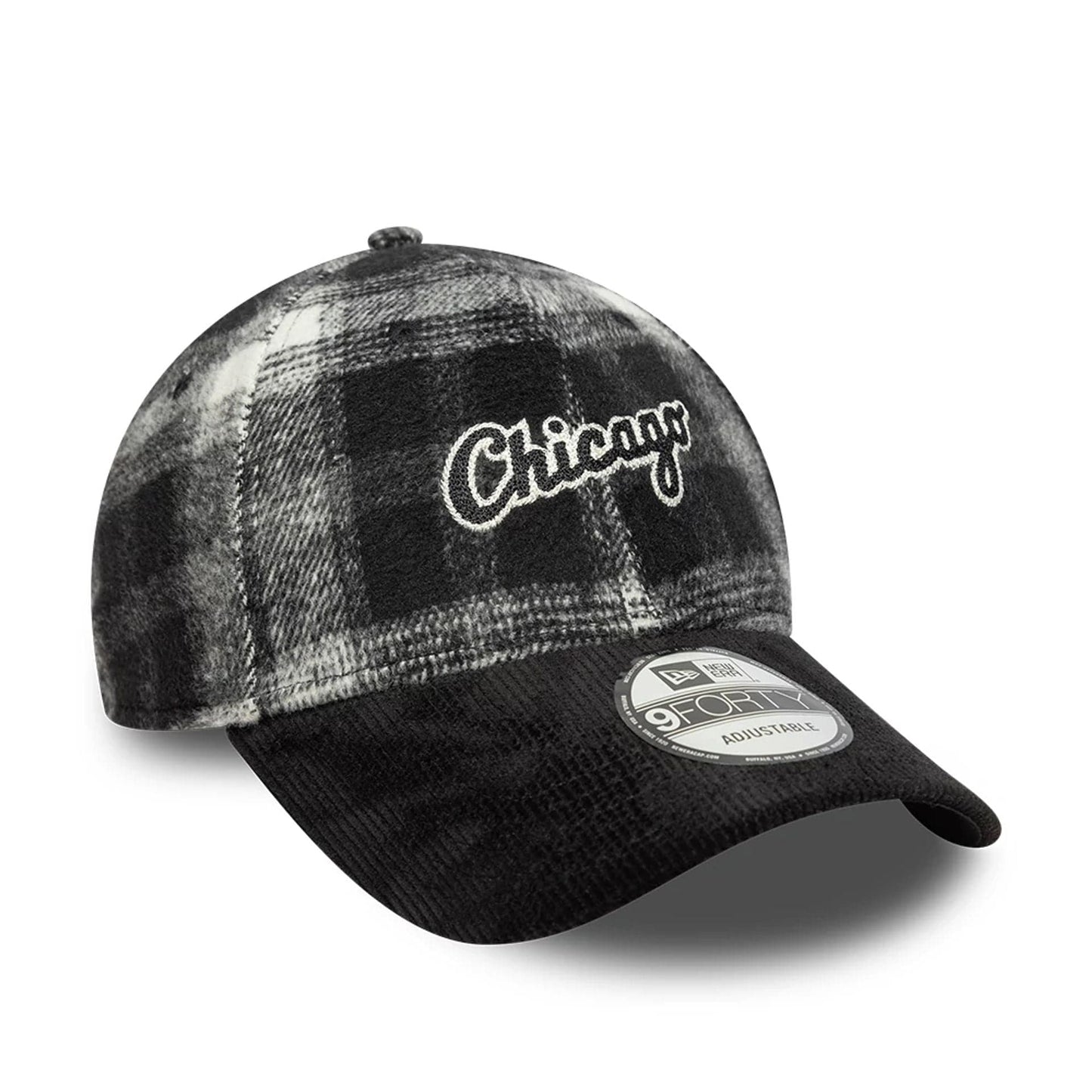 This is a Chicago White Sox Cord & Tweed Black 9FORTY Adjustable Cap 3