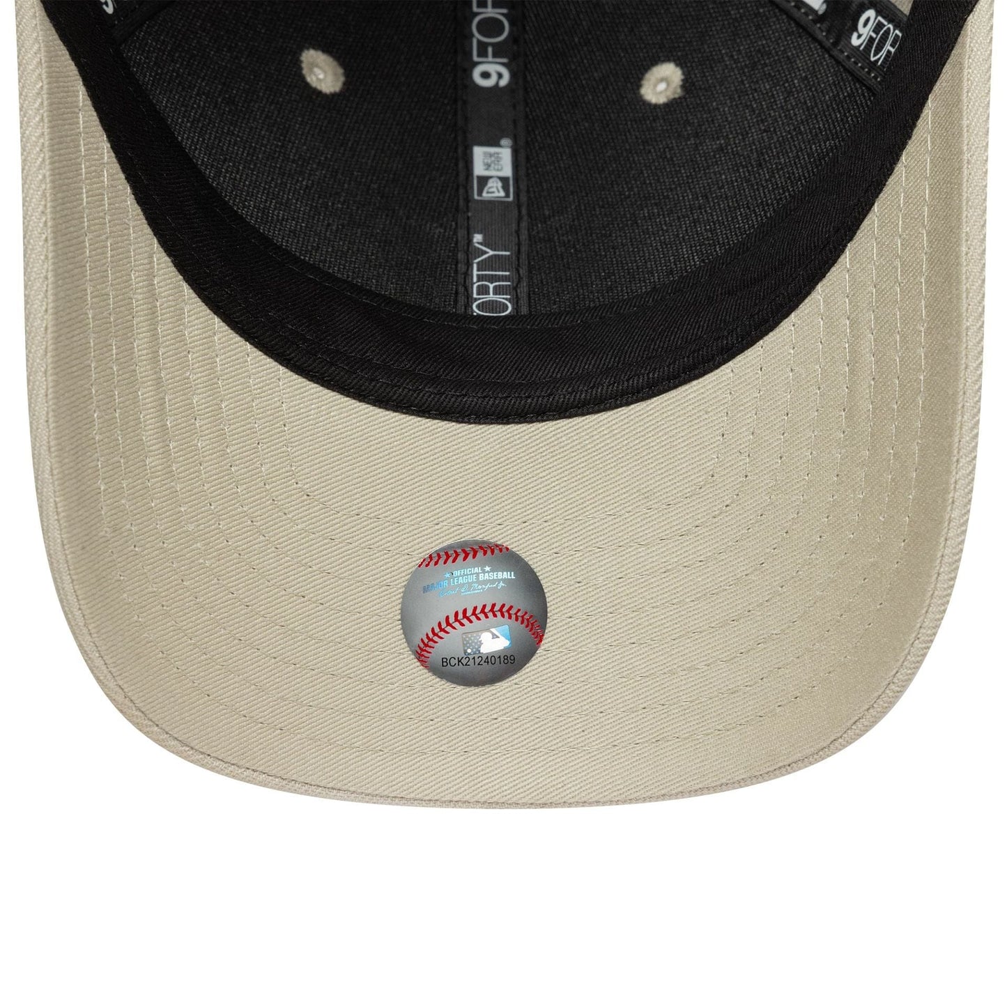 This is a Detroit Tigers MLB Cream 9FORTY M-Crown Adjustable Cap 5