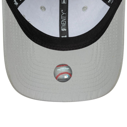 This is a New York Yankees MLB Flawless Grey 9TWENTY Adjustable Cap 5