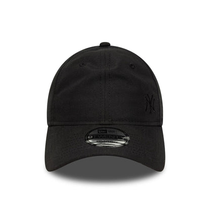 This is a New York Yankees MLB Flawless Black 9TWENTY Adjustable Cap 2