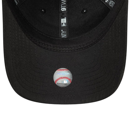 This is a New York Yankees MLB Flawless Black 9TWENTY Adjustable Cap 5