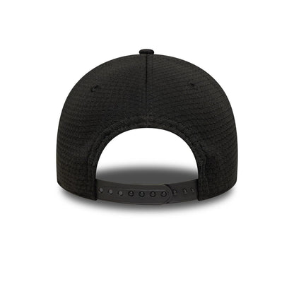 This is a New York Yankees MLB Flawless Monotone Mesh Black 9FORTY Adjustable Cap 4