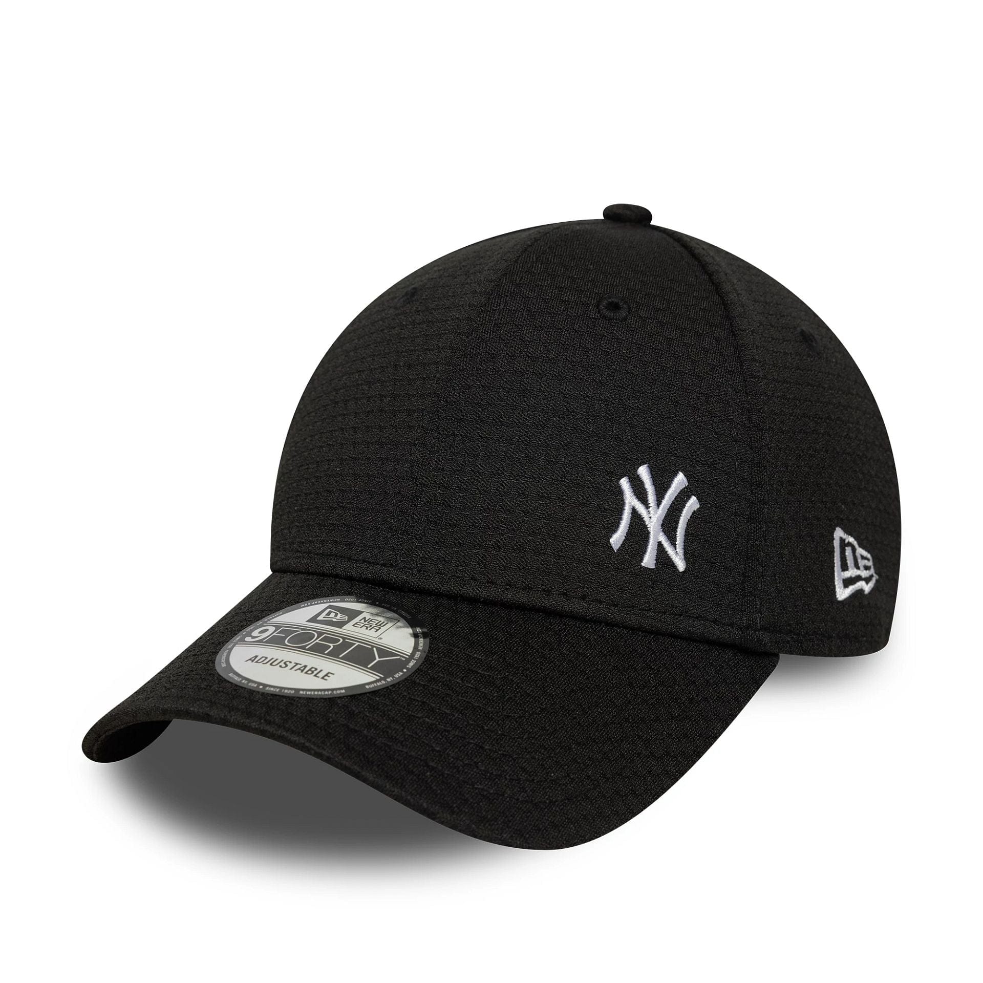 This is a New York Yankees MLB Flawless Mesh Black 9FORTY Adjustable Cap 1
