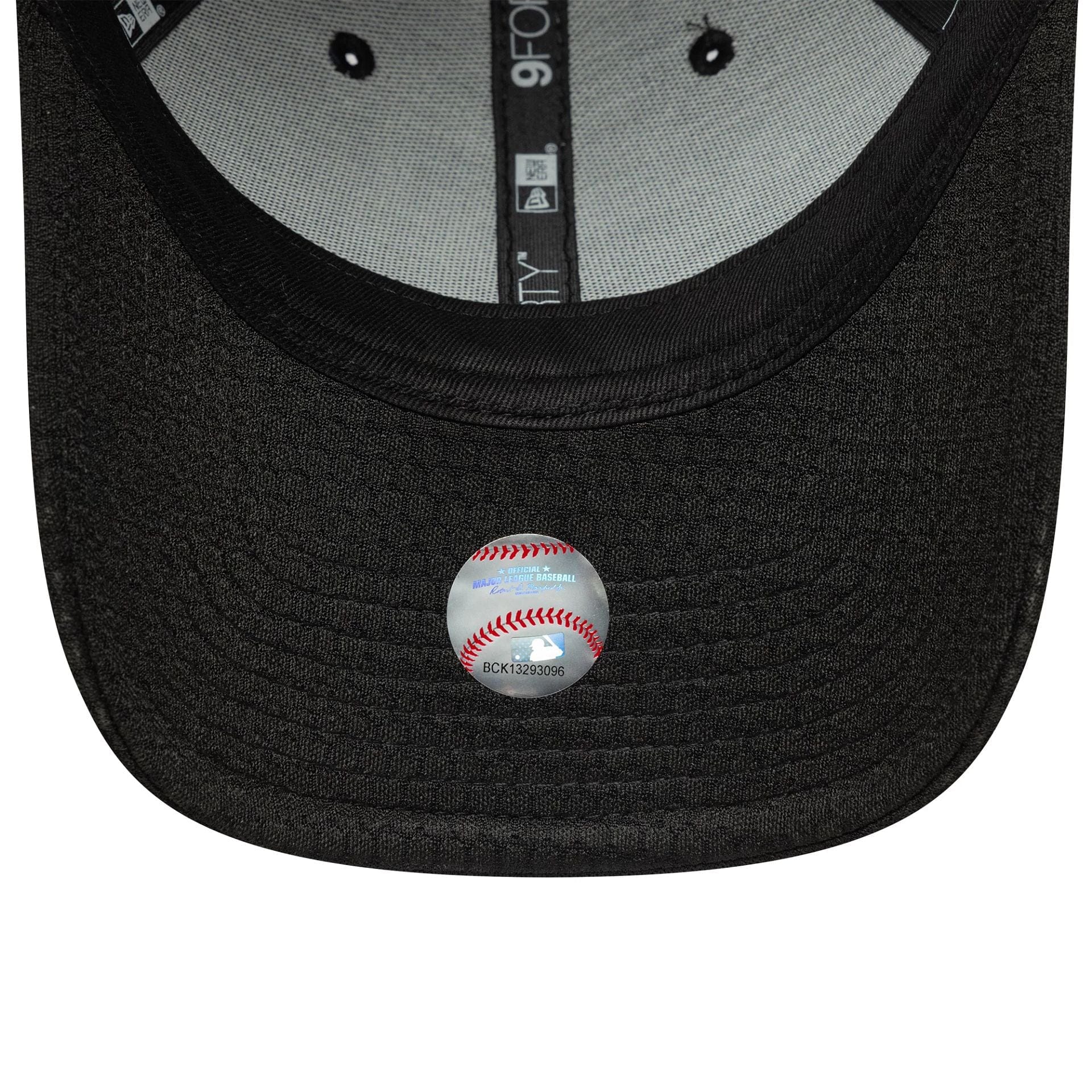 This is a Detroit Tigers MLB Flawless Mesh Black 9FORTY Adjustable Cap 5