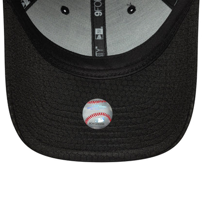 This is a Detroit Tigers MLB Flawless Mesh Black 9FORTY Adjustable Cap 5