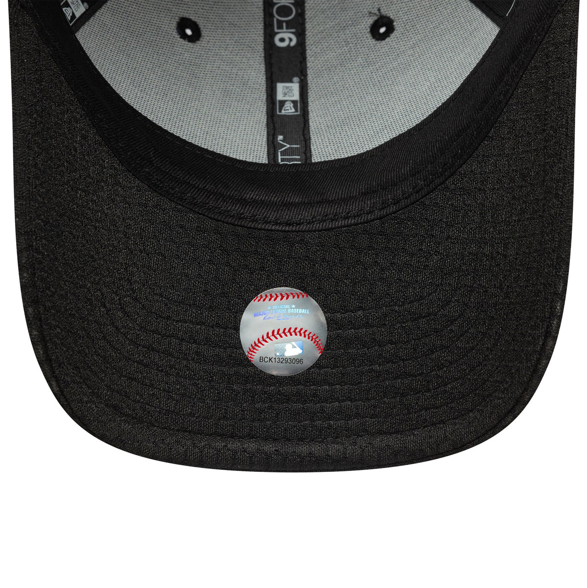 This is a Detroit Tigers MLB Flawless Mesh Black 9FORTY Adjustable Cap 5