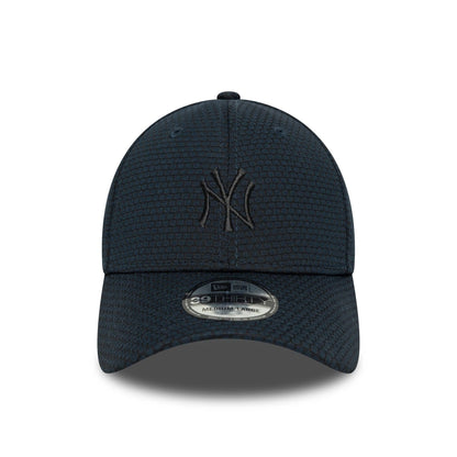 This is a New York Yankees MLB Stretch Mesh Dark Blue 39THIRTY Stretch-Fit Cap 2