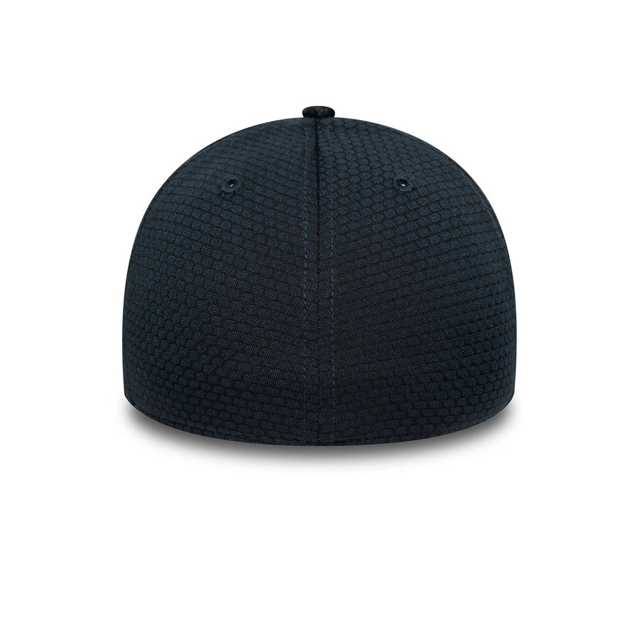 This is a New York Yankees MLB Stretch Mesh Dark Blue 39THIRTY Stretch-Fit Cap 4