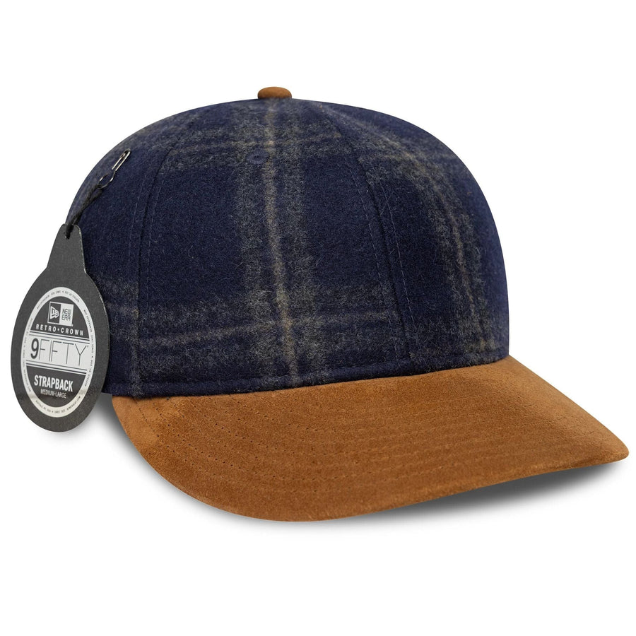 This is a New Era Karo Wool Navy Retro Crown 9FIFTY Adjustable Cap 3