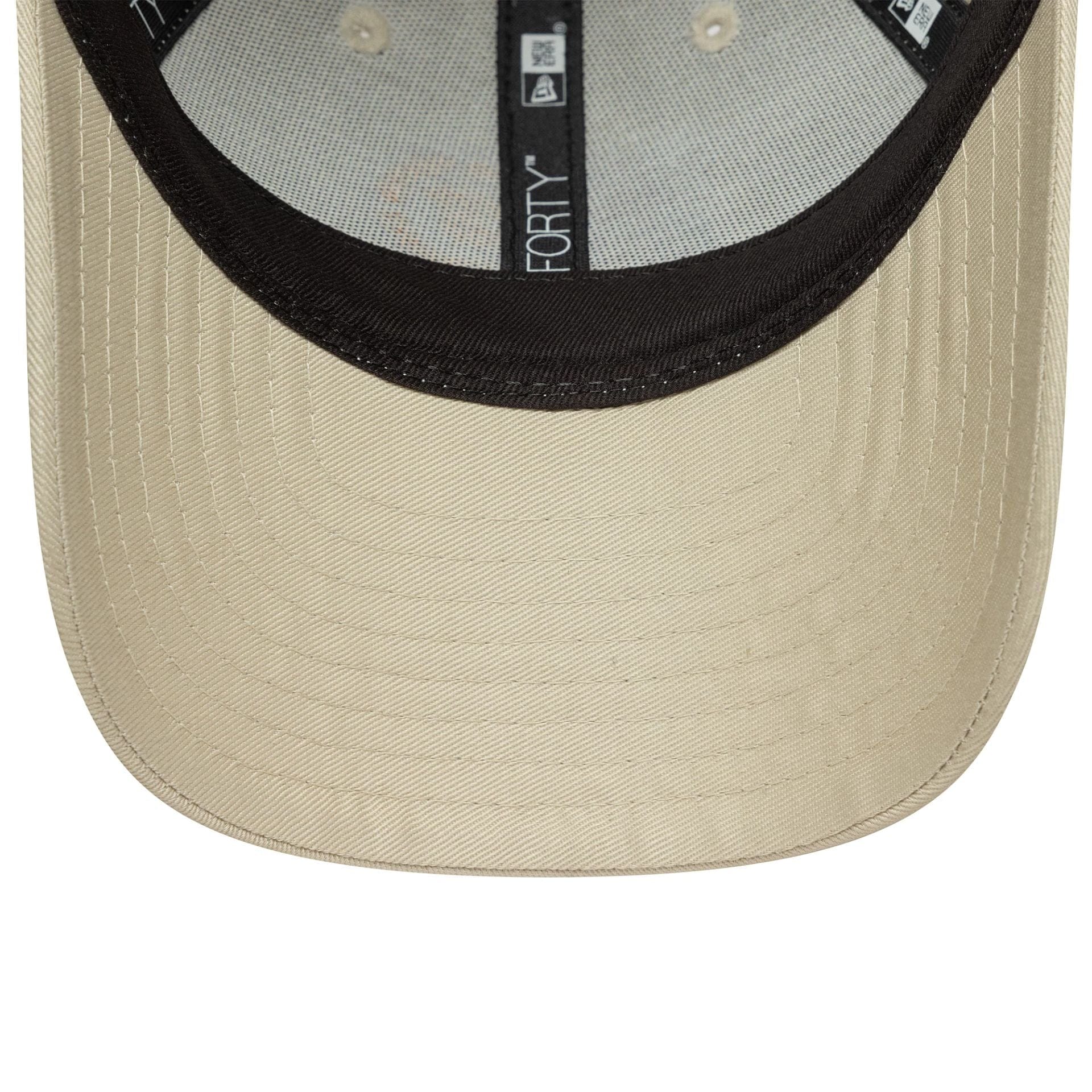 This is a Harry Potter Gryffindor Youth Warner Brothers Cream 9FORTY Adjustable Cap 5