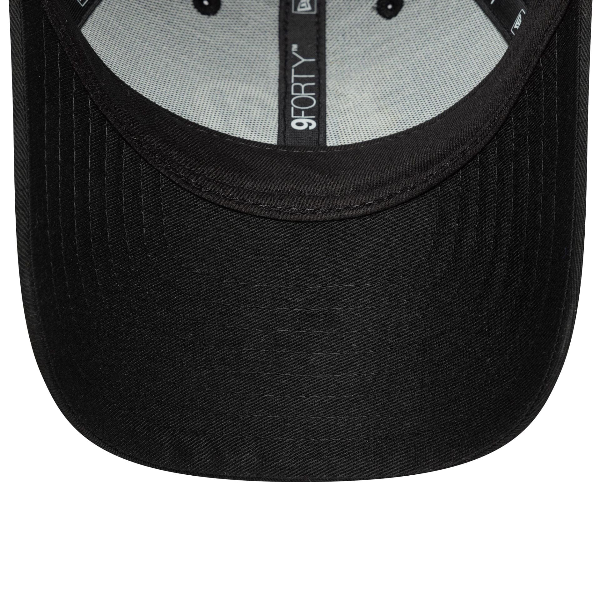 This is a Harry Potter Hogwarts Youth Warner Brothers Black 9FORTY Adjustable Cap 5