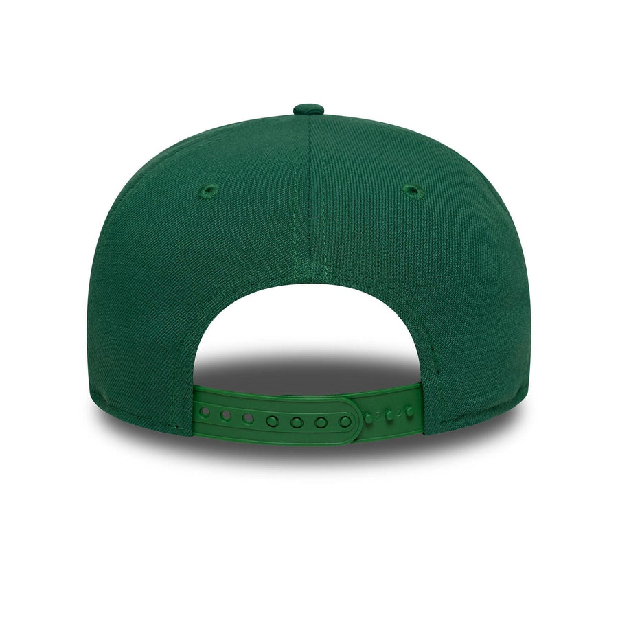 This is a New York Jets NFL Patch Green 9SEVENTY Stretch-Snap Adjustable Cap 5