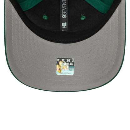 This is a New York Jets NFL Patch Green 9SEVENTY Stretch-Snap Adjustable Cap 2