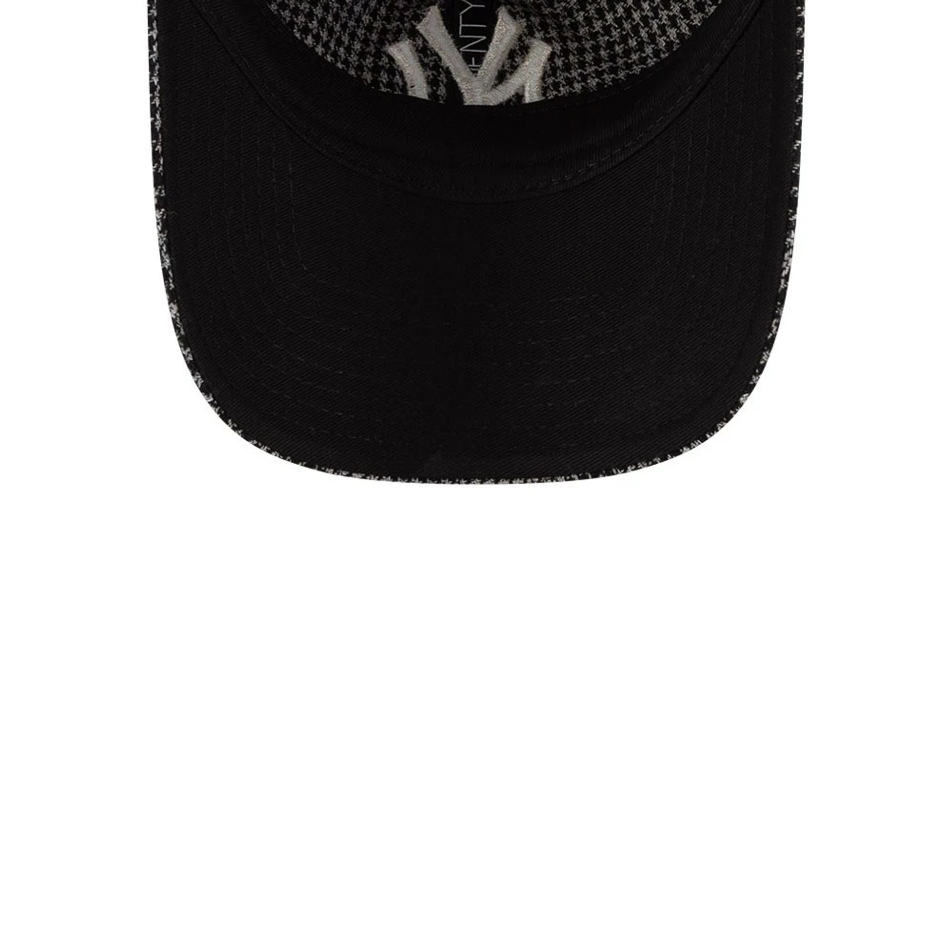 This is a New York Yankees MLB Houndstooth Black 9TWENTY Adjustable Cap 3