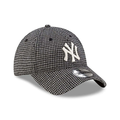 This is a New York Yankees MLB Houndstooth Black 9TWENTY Adjustable Cap 5