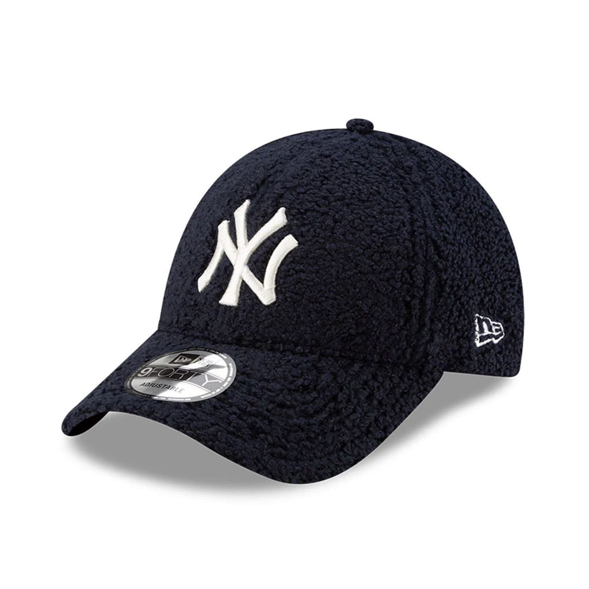 This is a New York Yankees MLB Borg Navy 9FORTY Adjustable Cap 2