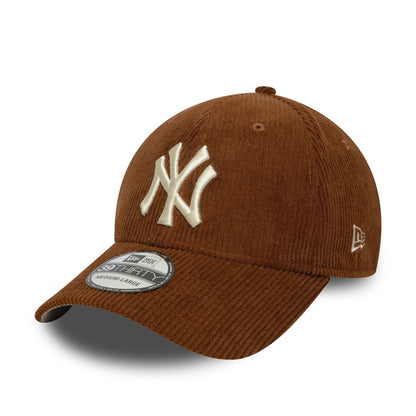 This is a New York Yankees MLB Cord Brown 39THIRTY Stretch-Fit Cap 1