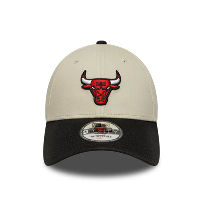 This is a Chicago Bulls NBA Colour Block Cream 9FORTY Adjustable Cap 2