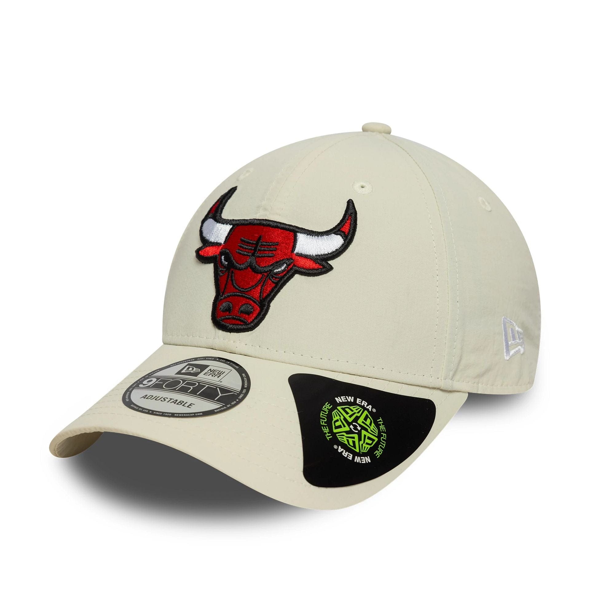 This is a Chicago Bulls NBA Recycled Cream 9FORTY Adjustable Cap 1