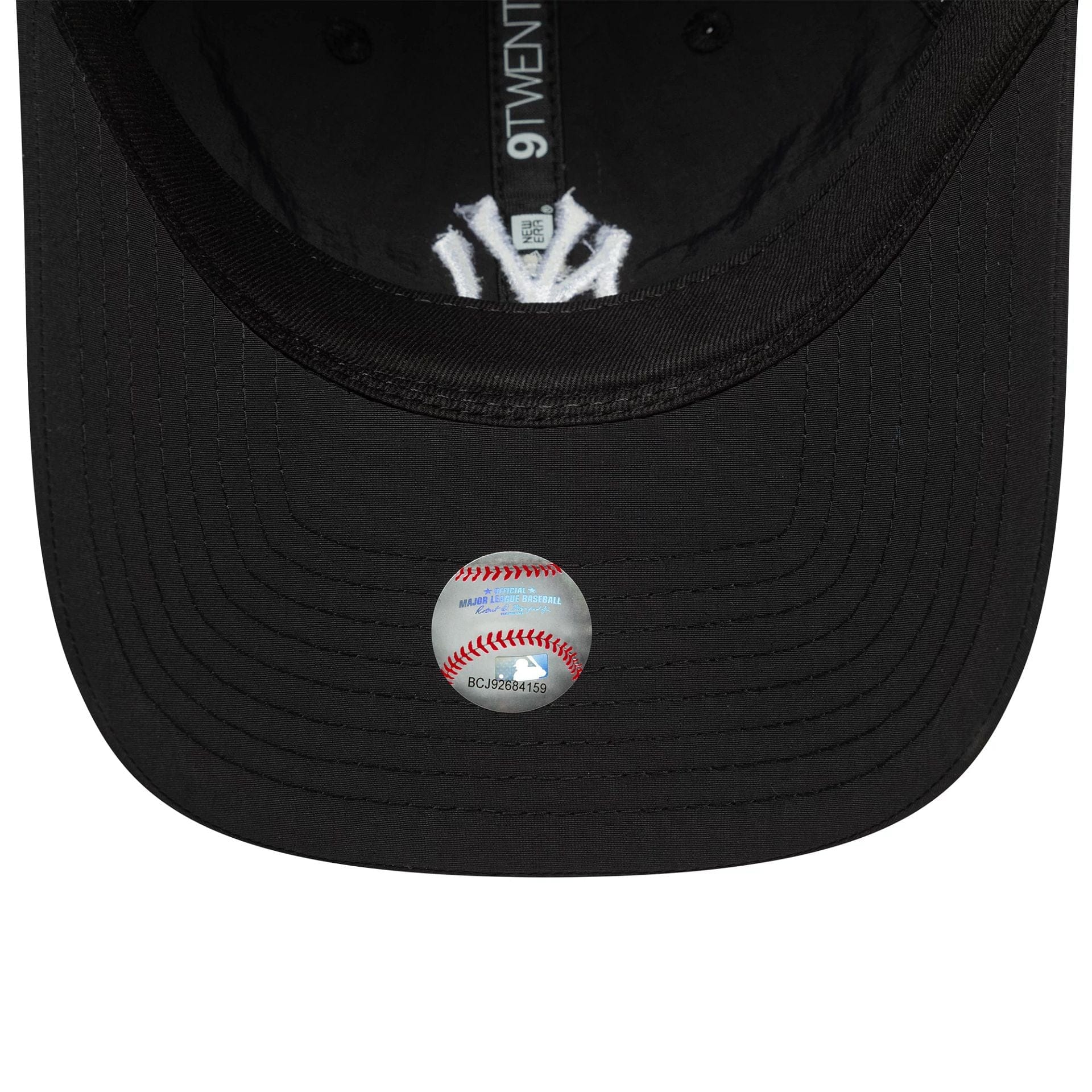 This is a New York Yankees MLB Recycled Black 9TWENTY Adjustable Cap 5