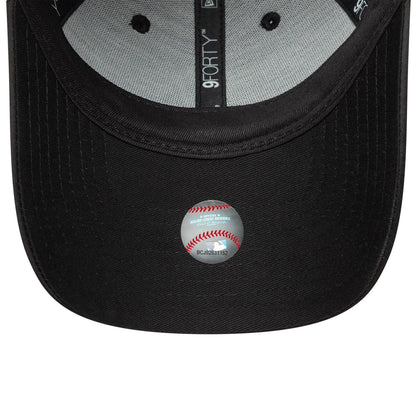 This is a New York Yankees MLB Satin Rhinestone Black 9FORTY Adjustable Cap 5
