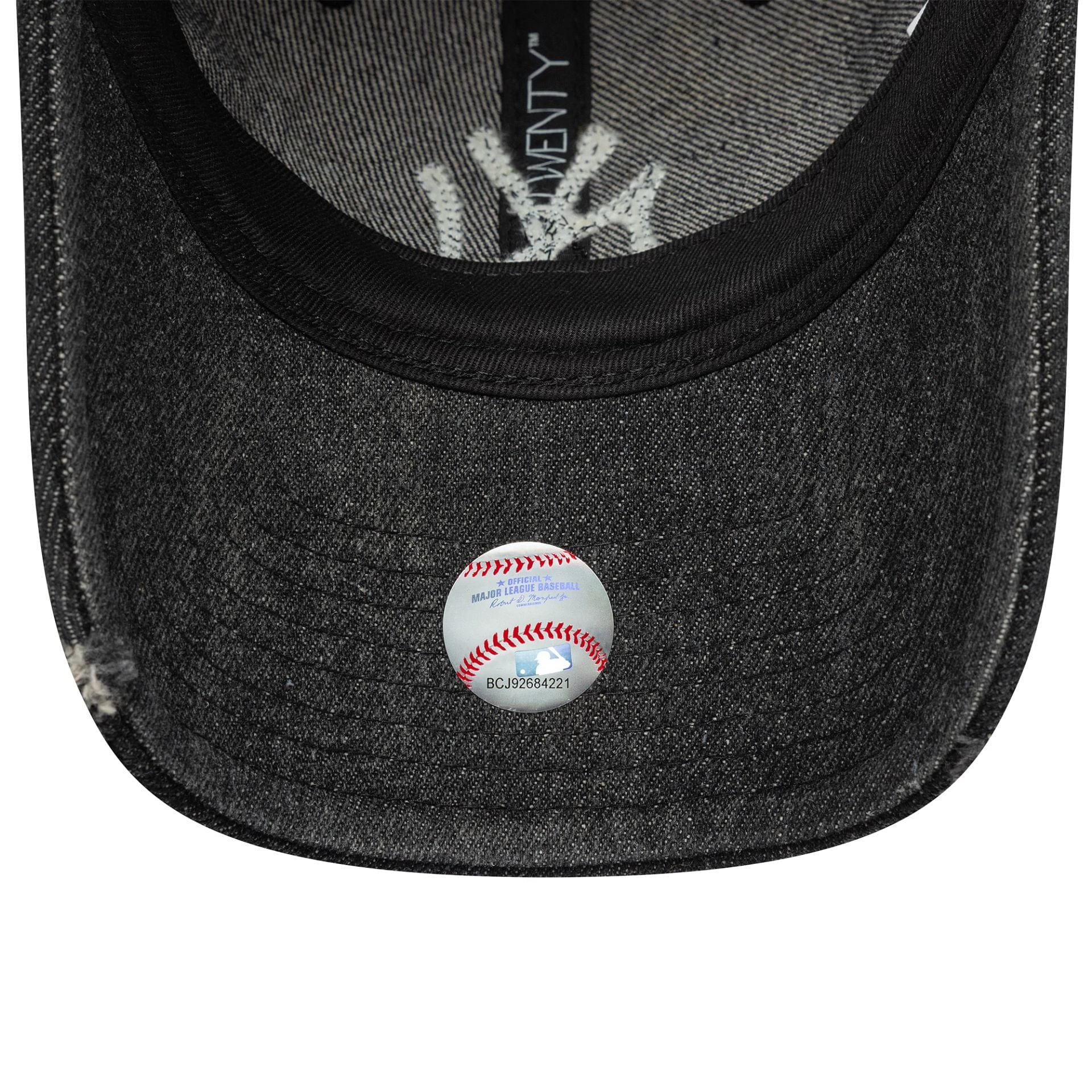 This is a New York Yankees Womens MLB Stone Denim Black 9TWENTY Adjustable Cap 5