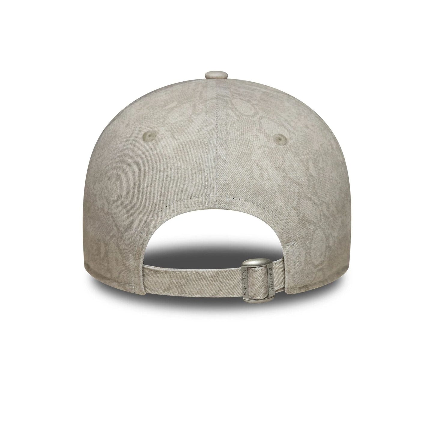 This is a New York Yankees Womens MLB Animal Cream 9TWENTY Adjustable Cap 4