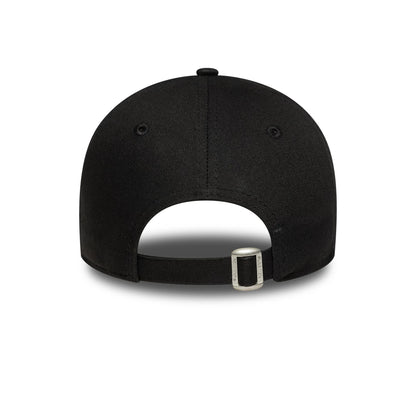 This is a New York Yankees Womens MLB Leopard Infill Black 9FORTY Adjustable Cap 4