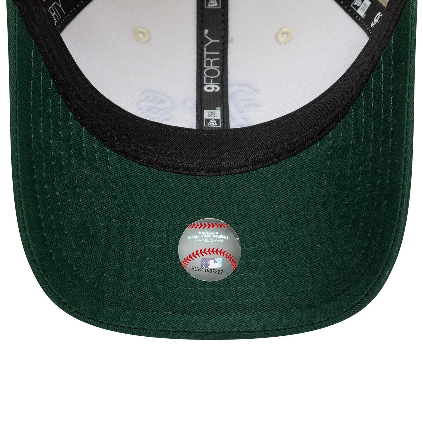This is a Oakland Athletics MLB Colour Block Cream 9FORTY M-Crown Adjustable Cap 6