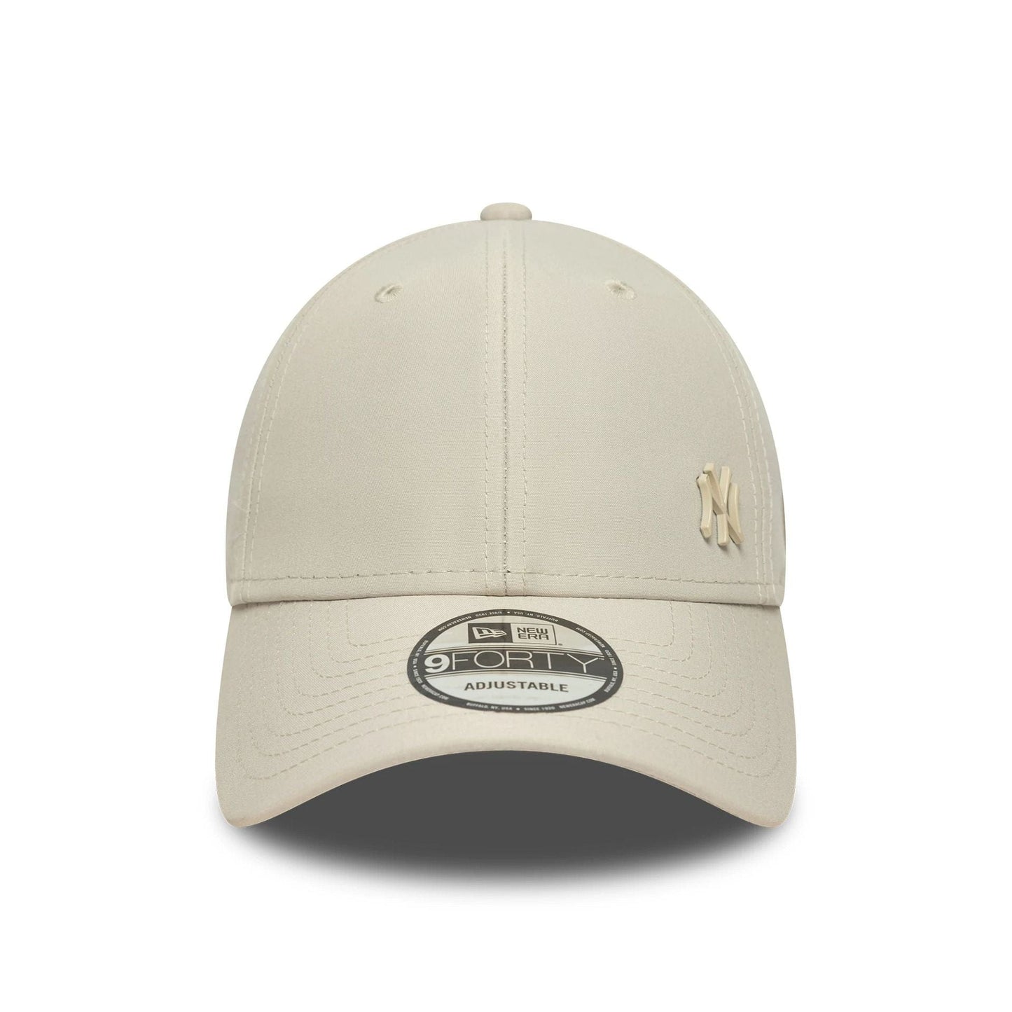 This is a New York Yankees MLB Tonal Flawless Cream 9FORTY Adjustable Cap 2