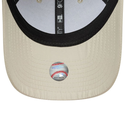 This is a New York Yankees MLB Tonal Flawless Cream 9FORTY Adjustable Cap 5