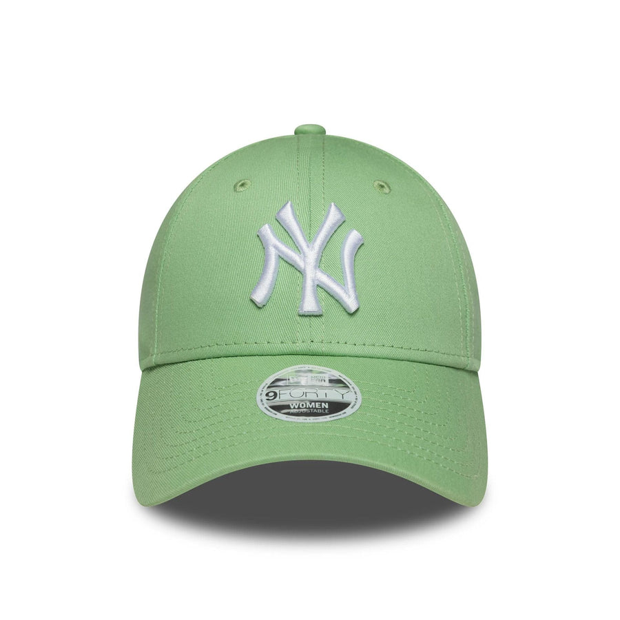 This is a New York Yankees Womens MLB League Essential Pastel Green 9FORTY Adjustable Cap 2
