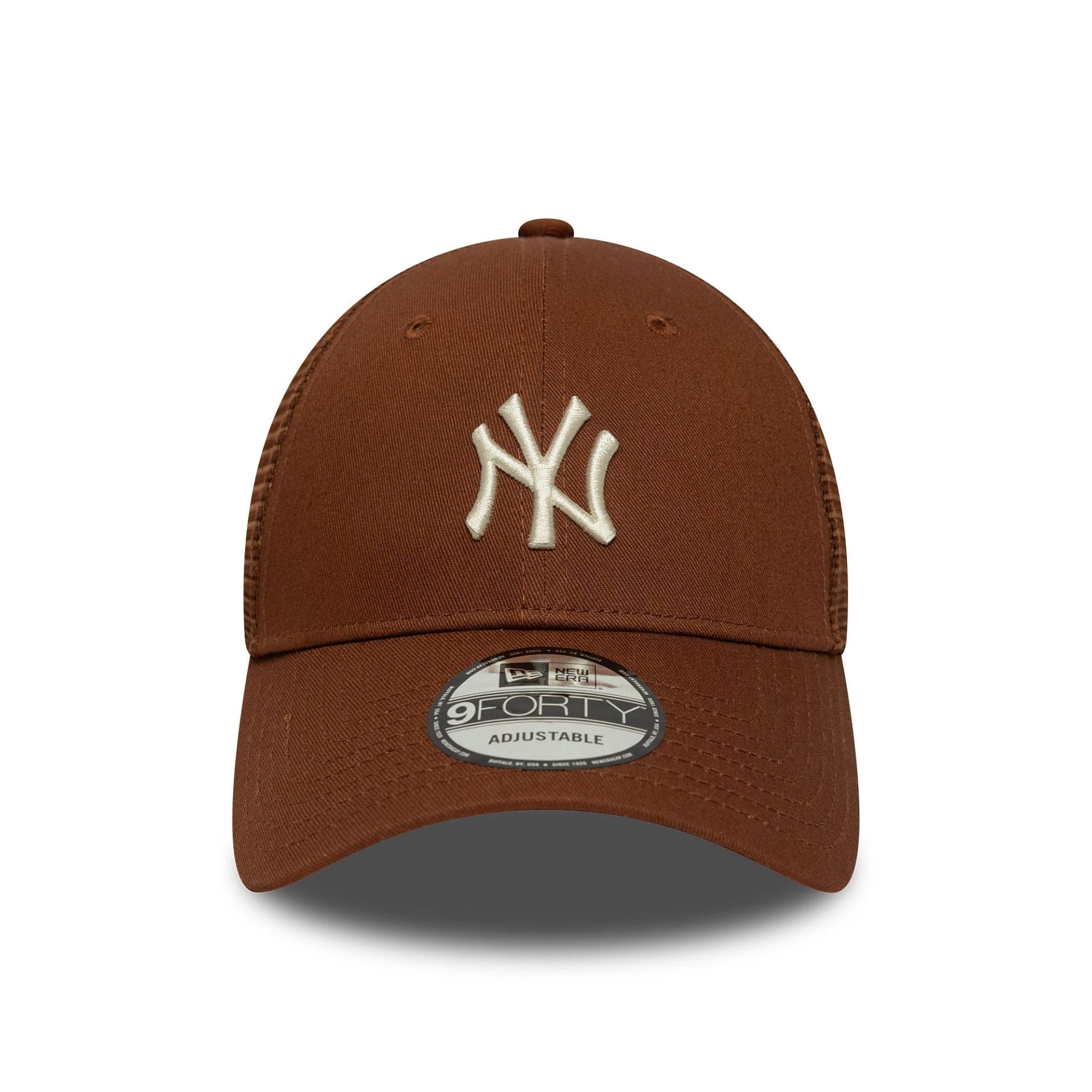 This is a New York Yankees MLB Homefield Brown 9FORTY Trucker Adjustable Cap 2