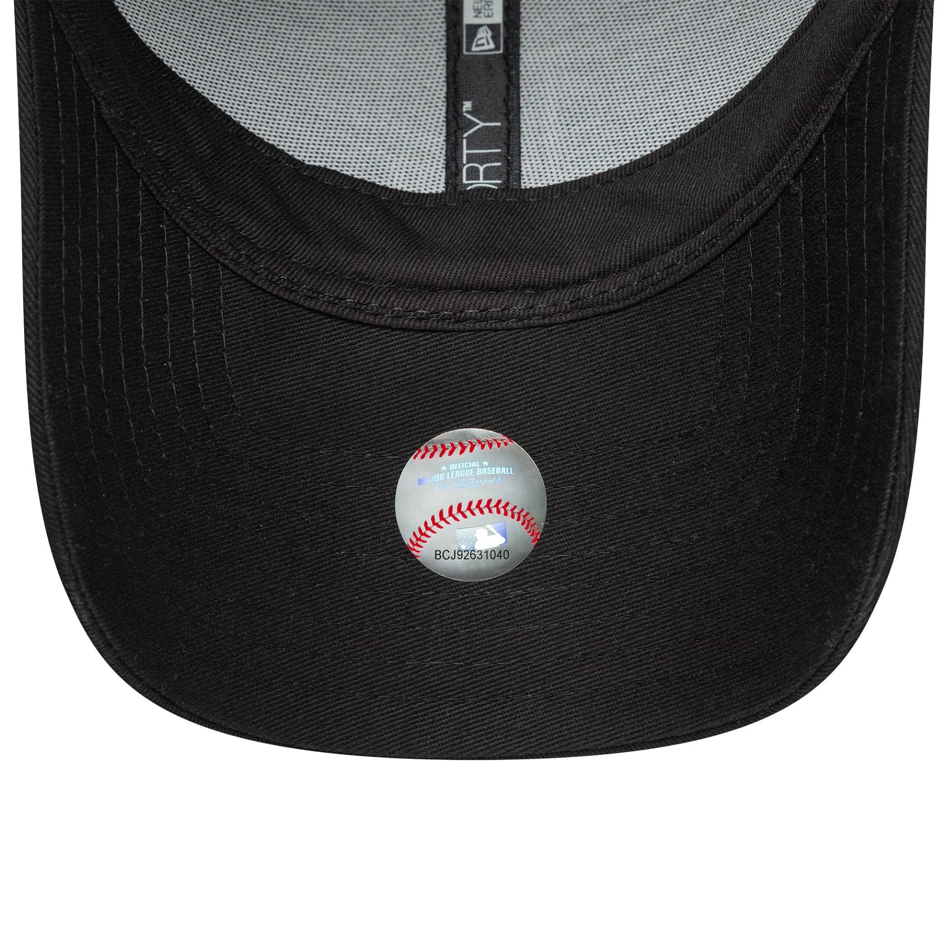 This is a LA Dodgers Womens MLB Metallic Logo Black 9FORTY Adjustable Cap 5