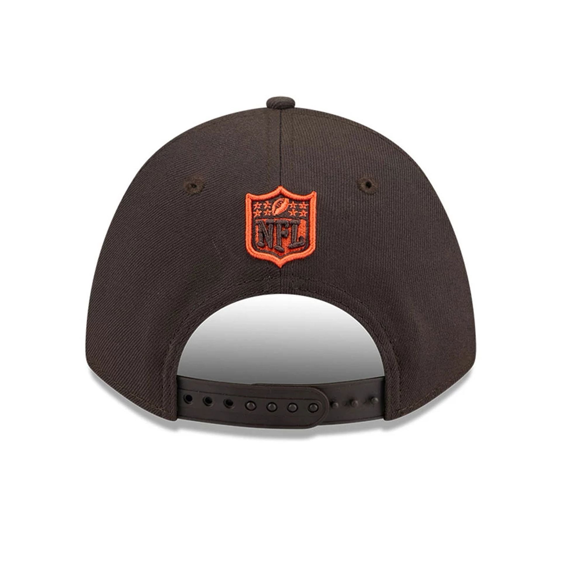 Pictured is this NFL Team Cleveland Browns 9FORTY M-Crown cap in dark brown. 5