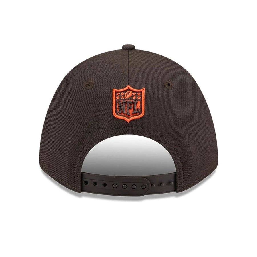 Pictured is this NFL Team Cleveland Browns 9FORTY M-Crown cap in dark brown. 5