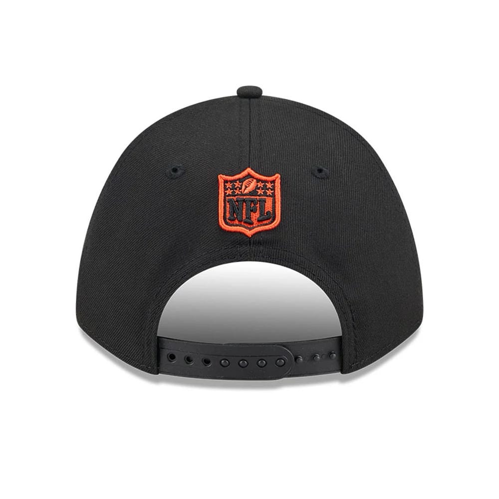 Pictured is this NFL Team Cincinnati Bengals 9FORTY M-Crown cap in black. 5