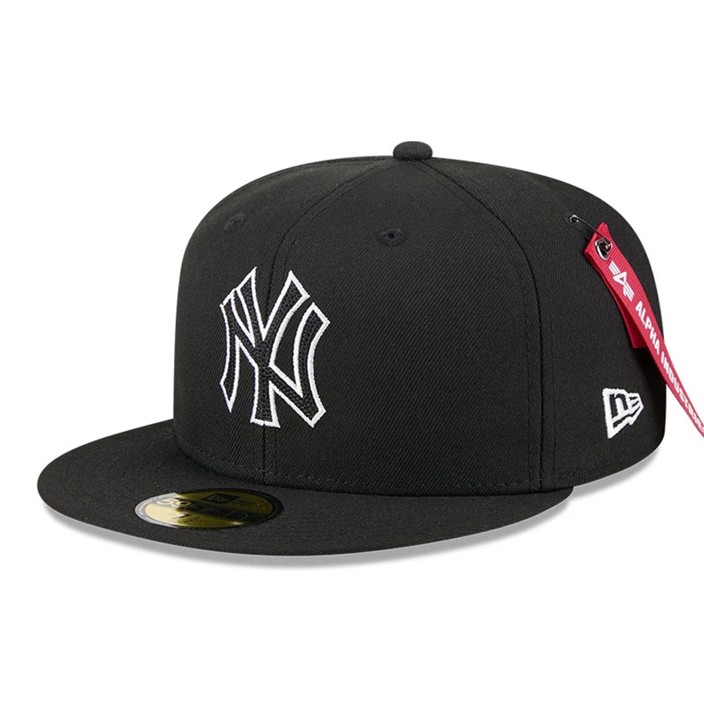This is a New York Yankees MLB X Alpha Black 59FIFTY Fitted Cap 1