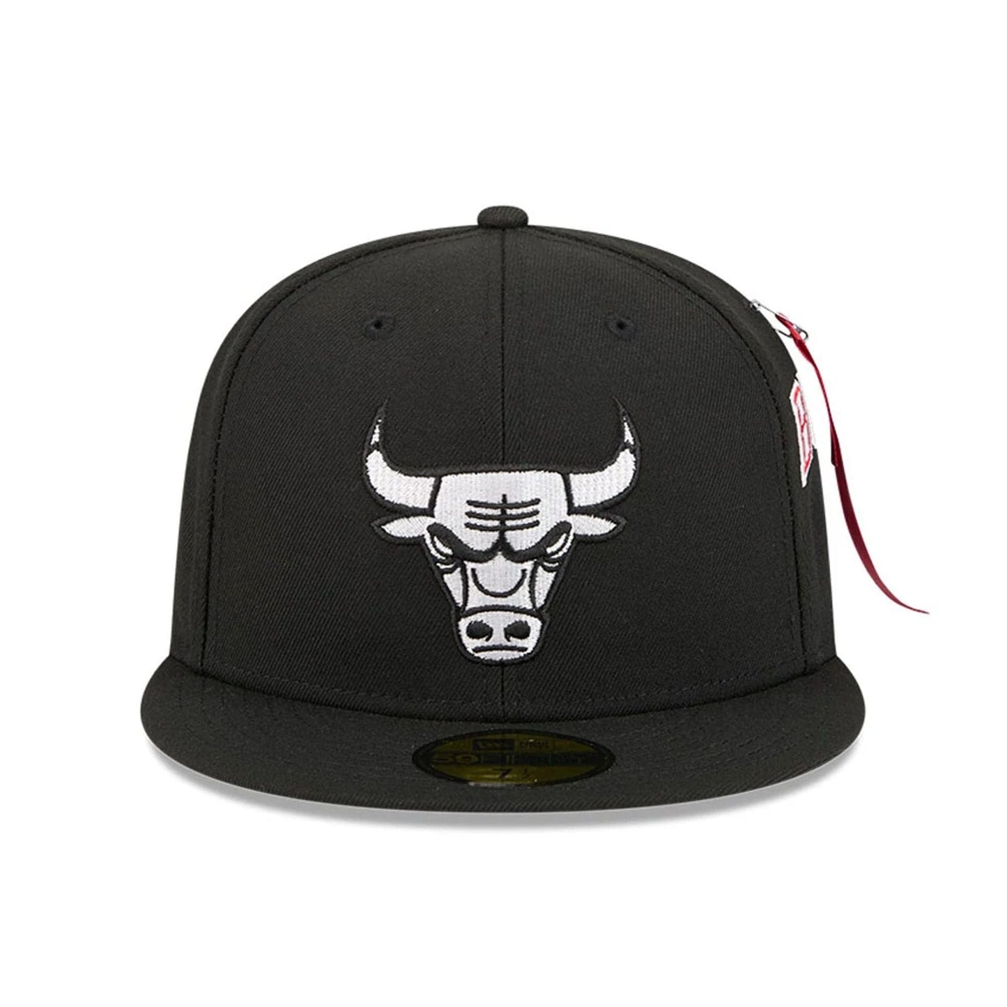 This is a Chicago Bulls NBA x Alpha Black 59FIFTY Fitted Cap 3