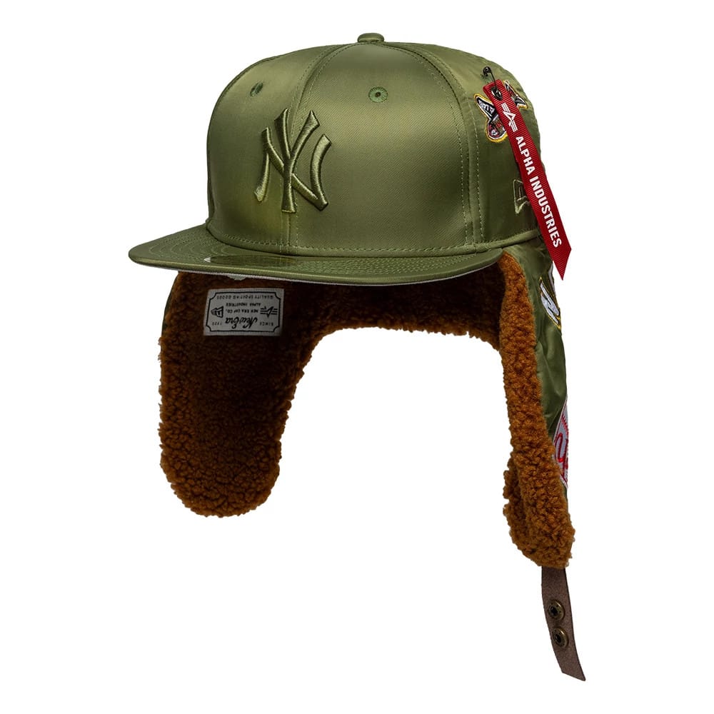 This is a New York Yankees MLB X Alpha Open Green Dogear 59FIFTY Fitted Cap 10