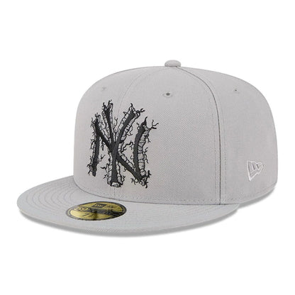 This is a New York Yankees MLB Cracked Grey 59FIFTY Fitted Cap 4