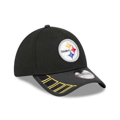 This is a Pittsburgh Steelers NFL Visor Hit Black 39THIRTY Stretch Fit Cap 3