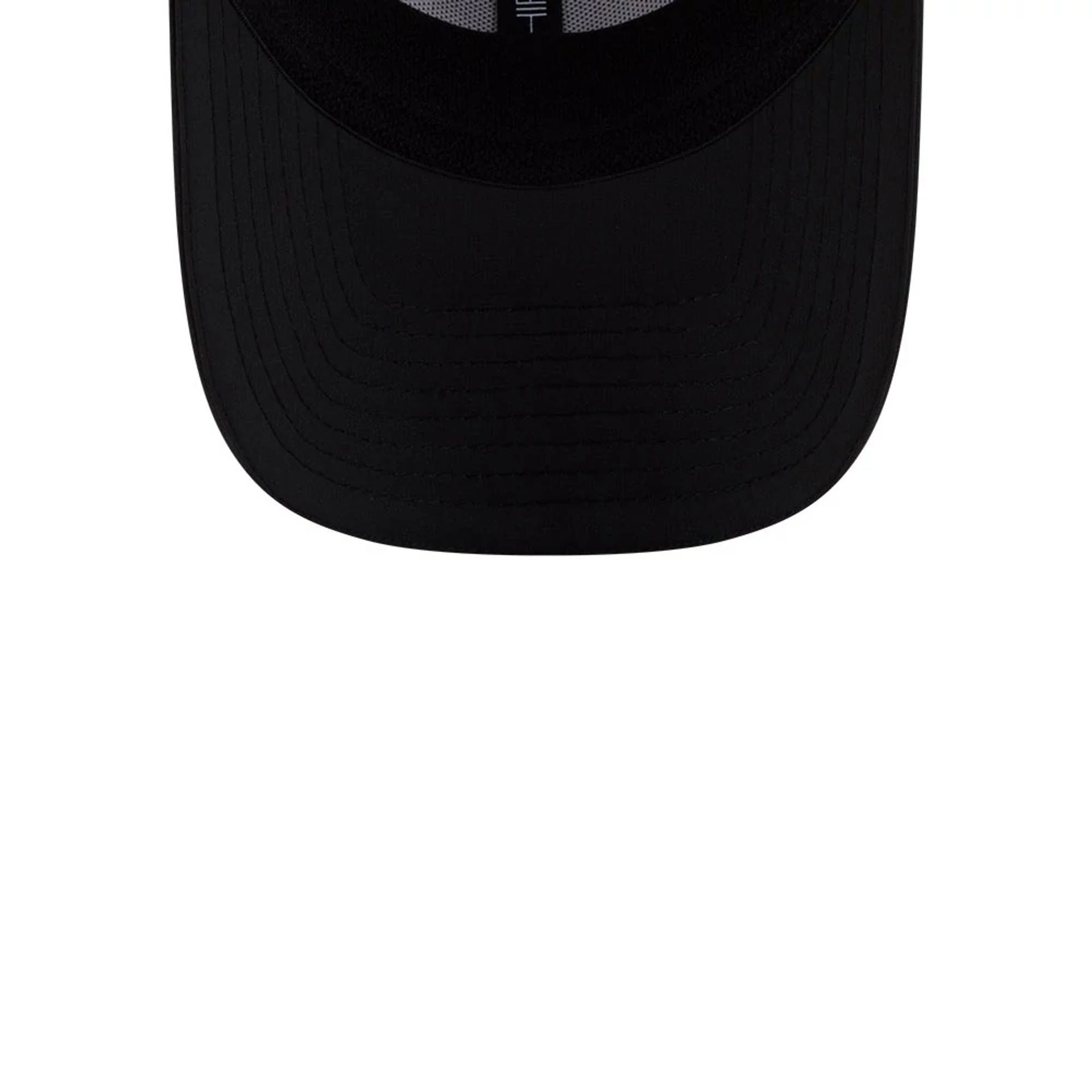 This is a Jacksonville Jaguars NFL Training 2025 White 39THIRTY Stretch Fit Cap 7