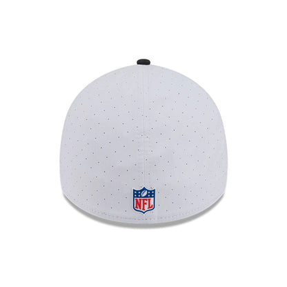 This is a Las Vegas Raiders NFL Training 2025 White 39THIRTY Stretch Fit Cap 6
